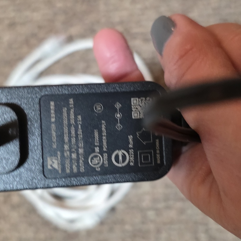 TP-Link Black Wireless Router - Picture 10 of 10